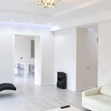 - & Quiet * Bad Ischl