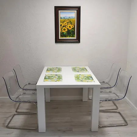 - & Quiet Apartament *