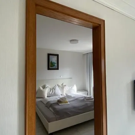 דירה - & Quiet באד אישל